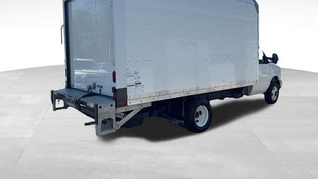 2025 Ford E-Series E-450 SD