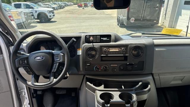 2025 Ford E-Series E-450 SD