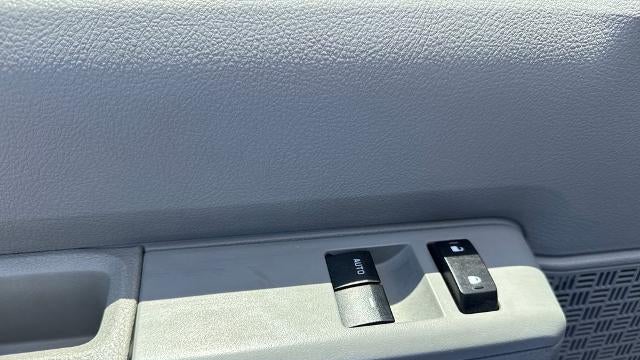 2025 Ford E-Series E-450 SD