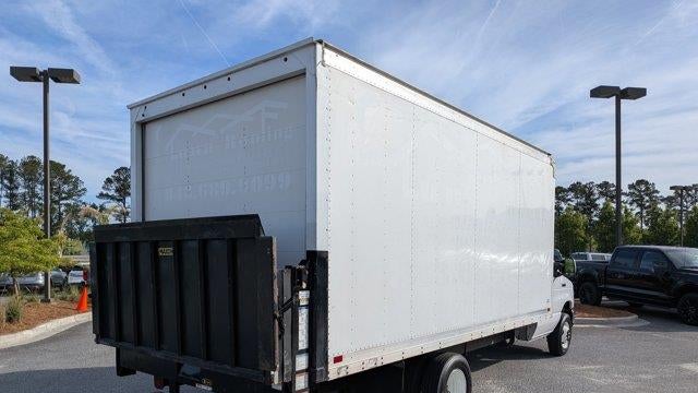 2023 Ford E-Series E-450 SD