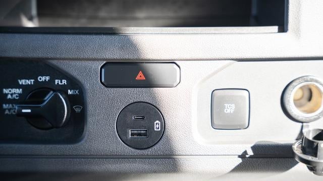2023 Ford E-Series E-450 SD