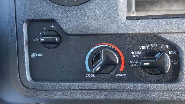 2023 Ford E-Series E-450 SD