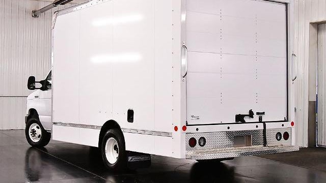 2024 Ford E-Series E-450 SD