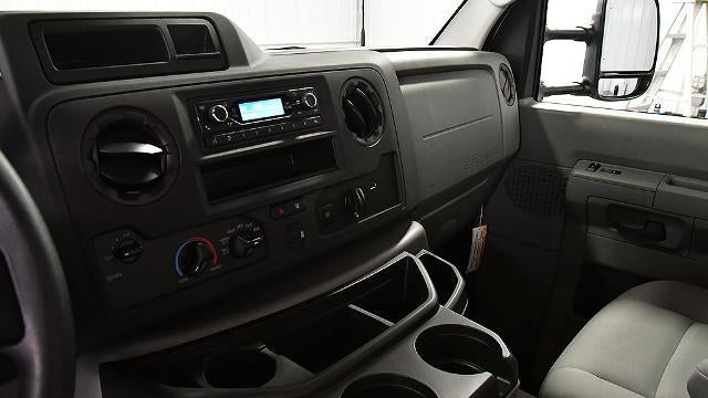 2024 Ford E-Series E-450 SD