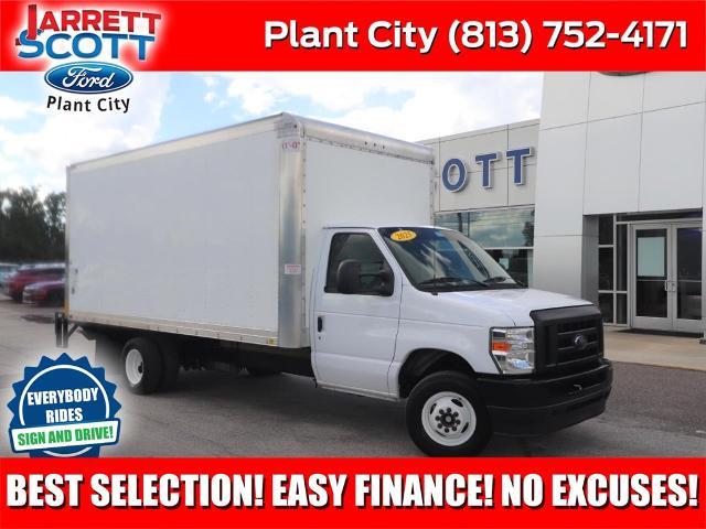 2025 Ford E-450