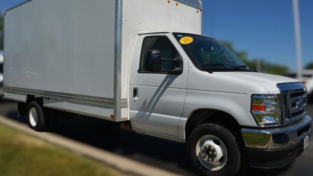 2025 Ford E-Series E-450 SD