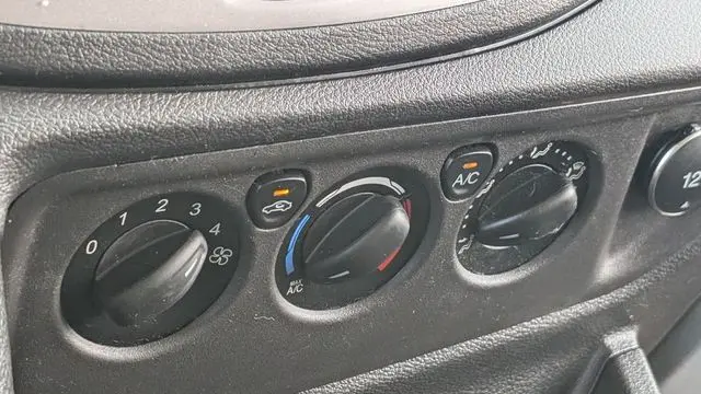 2015 Ford Transit 150 XL