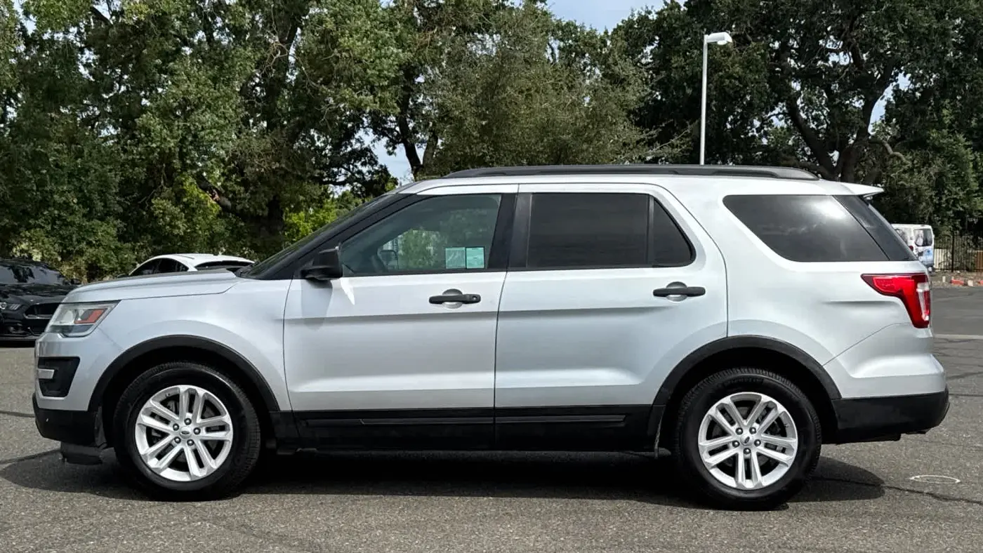 2016 Ford Explorer Base