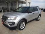 2016 Explorer Thumbnail 2