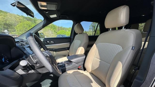 2017 Ford Explorer Base