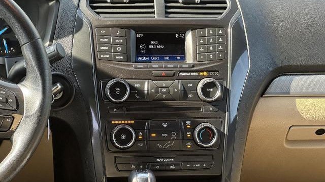 2017 Ford Explorer Base