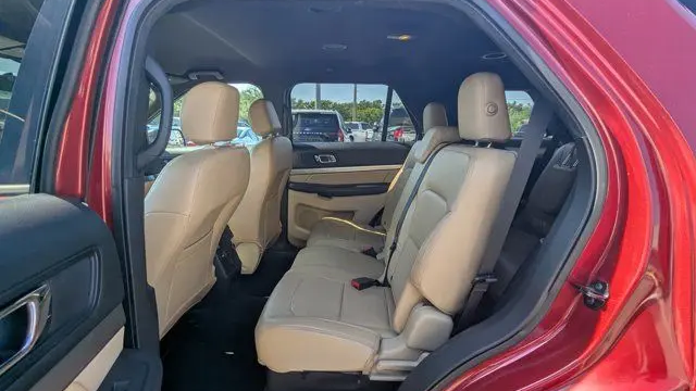2017 Ford Explorer Base