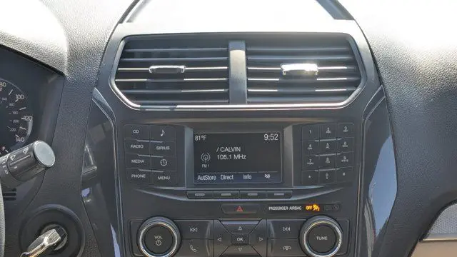 2017 Ford Explorer Base