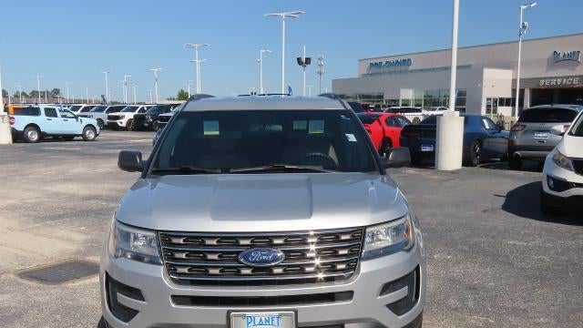 2017 Ford Explorer Base