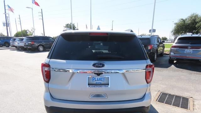 2017 Ford Explorer Base