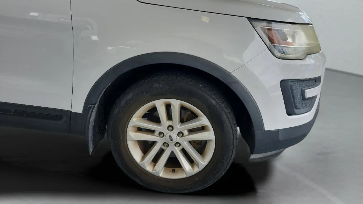 2017 Ford Explorer Base