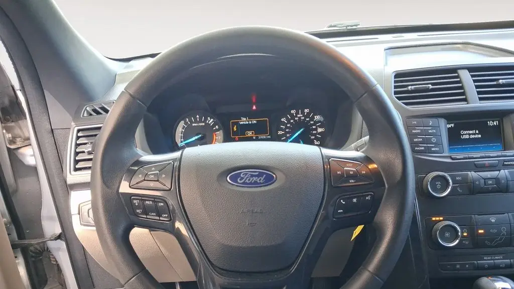2018 Ford Explorer Base