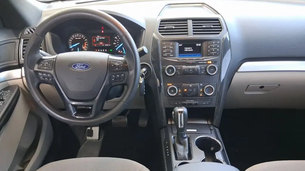 2018 Ford Explorer Base