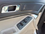 2015 Explorer Thumbnail 11