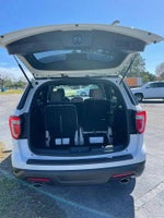 2018 Explorer Thumbnail 16