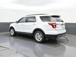 2016 Explorer Thumbnail 5