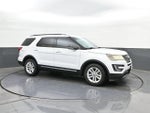 2016 Explorer Thumbnail 17