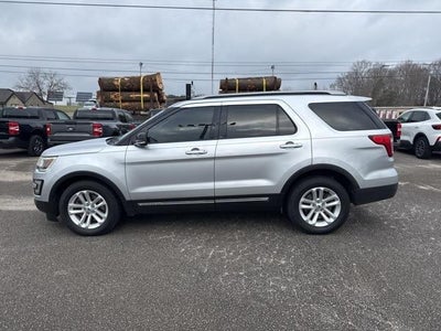 2017 Ford Explorer XLT 4DR SUV