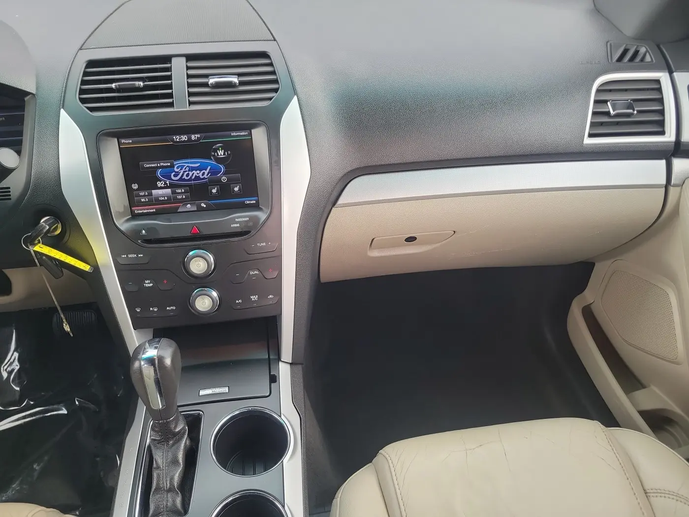 2014 Ford Explorer - $8,990