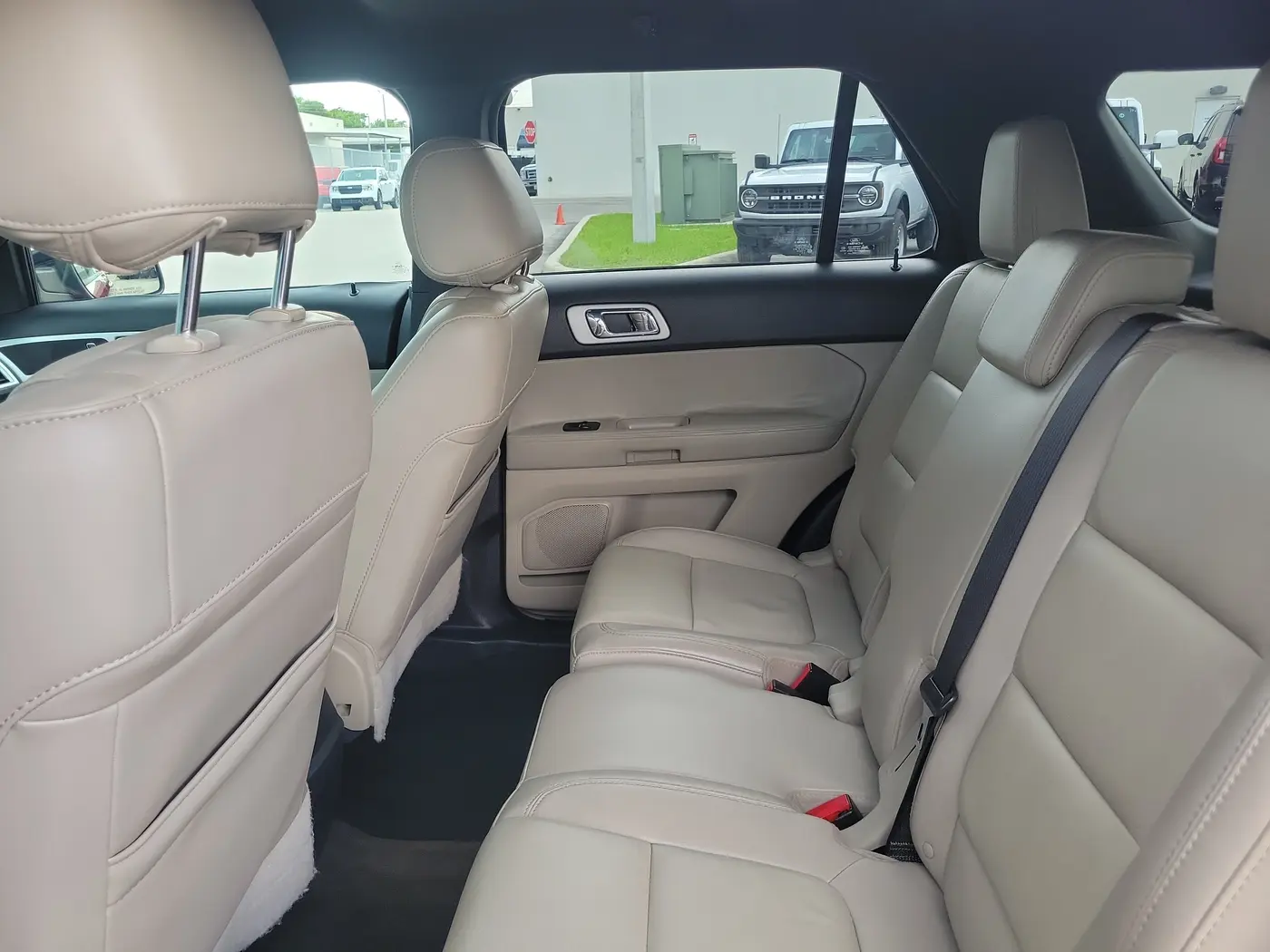 2014 Ford Explorer - $8,990