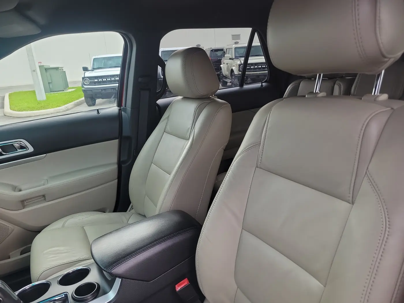 2014 Ford Explorer - $8,990
