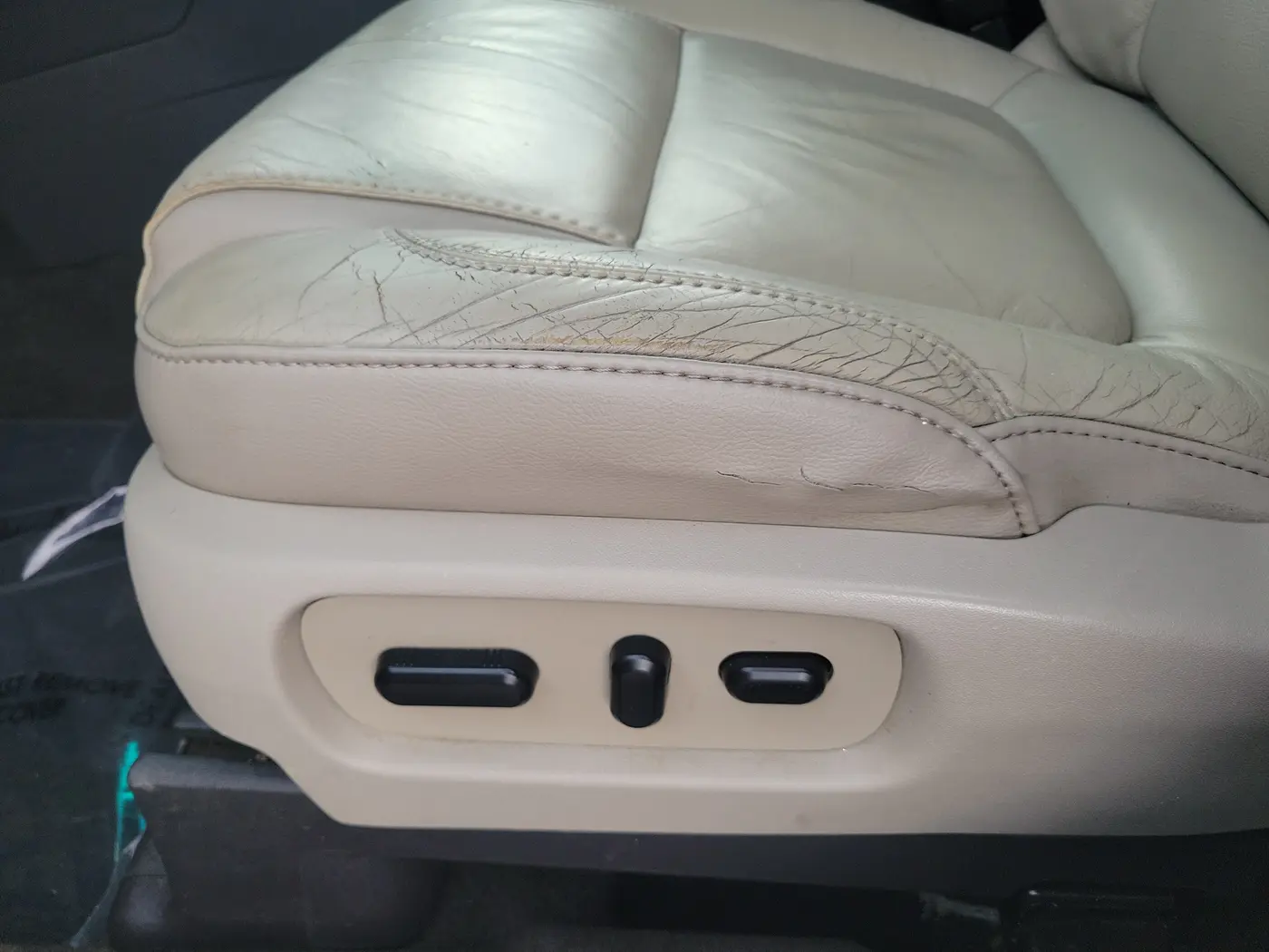 2014 Ford Explorer - $8,990