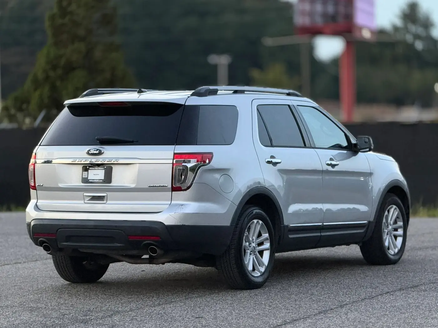 2015 Ford Explorer - $7,950