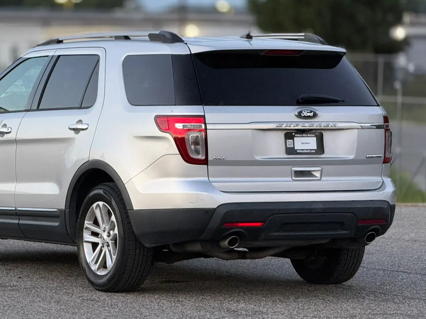 2015 Ford Explorer - $7,950