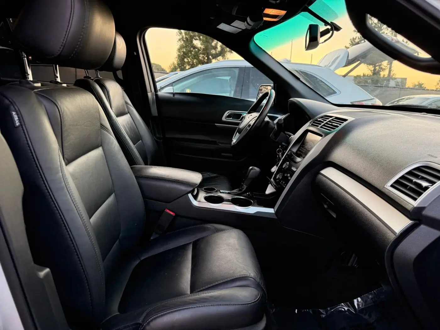2015 Ford Explorer - $7,950