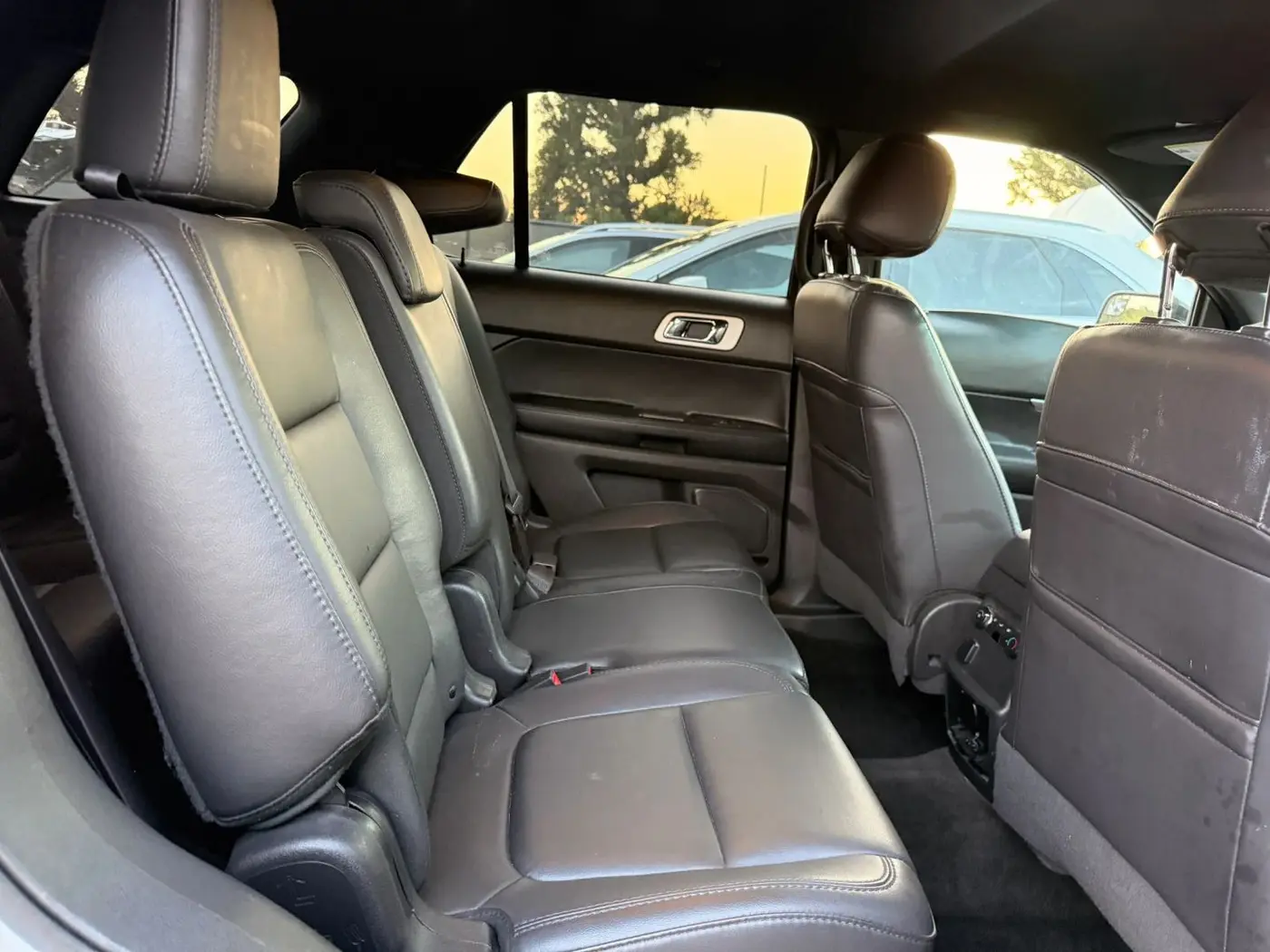 2015 Ford Explorer - $7,950