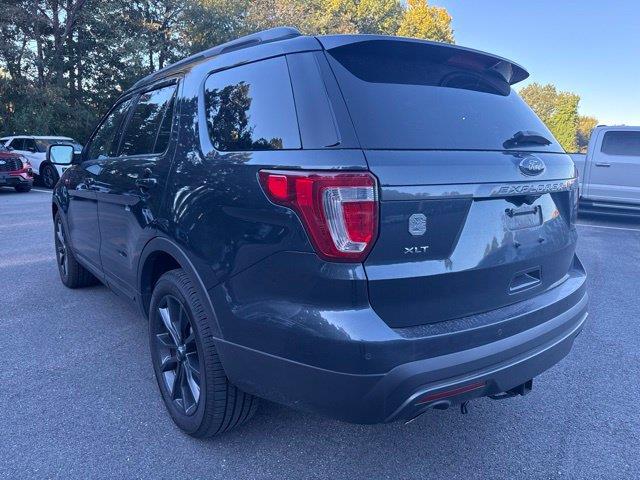 2017 Ford Explorer - $13,936