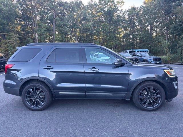 2017 Ford Explorer - $13,936