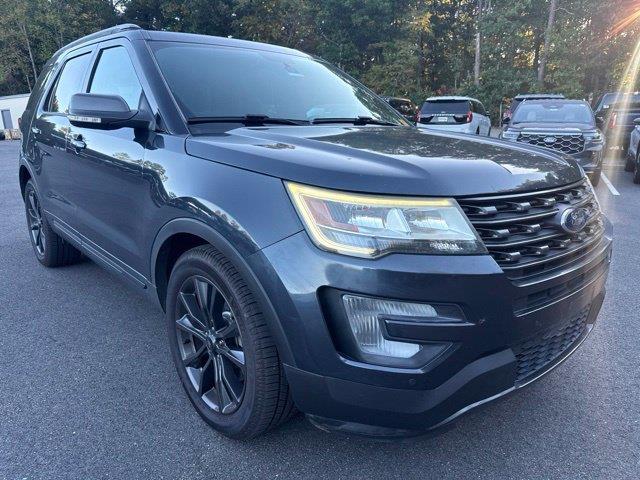 2017 Ford Explorer - $13,936
