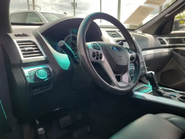 2015 Ford Explorer - $11,490
