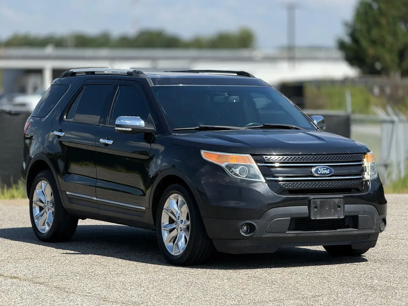 2015 Ford Explorer - $9,950