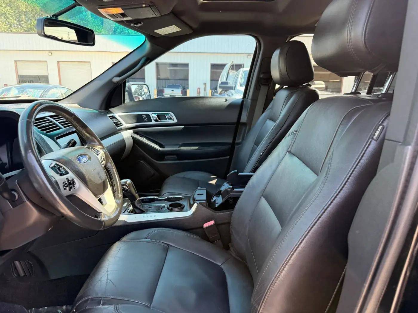 2015 Ford Explorer - $9,950