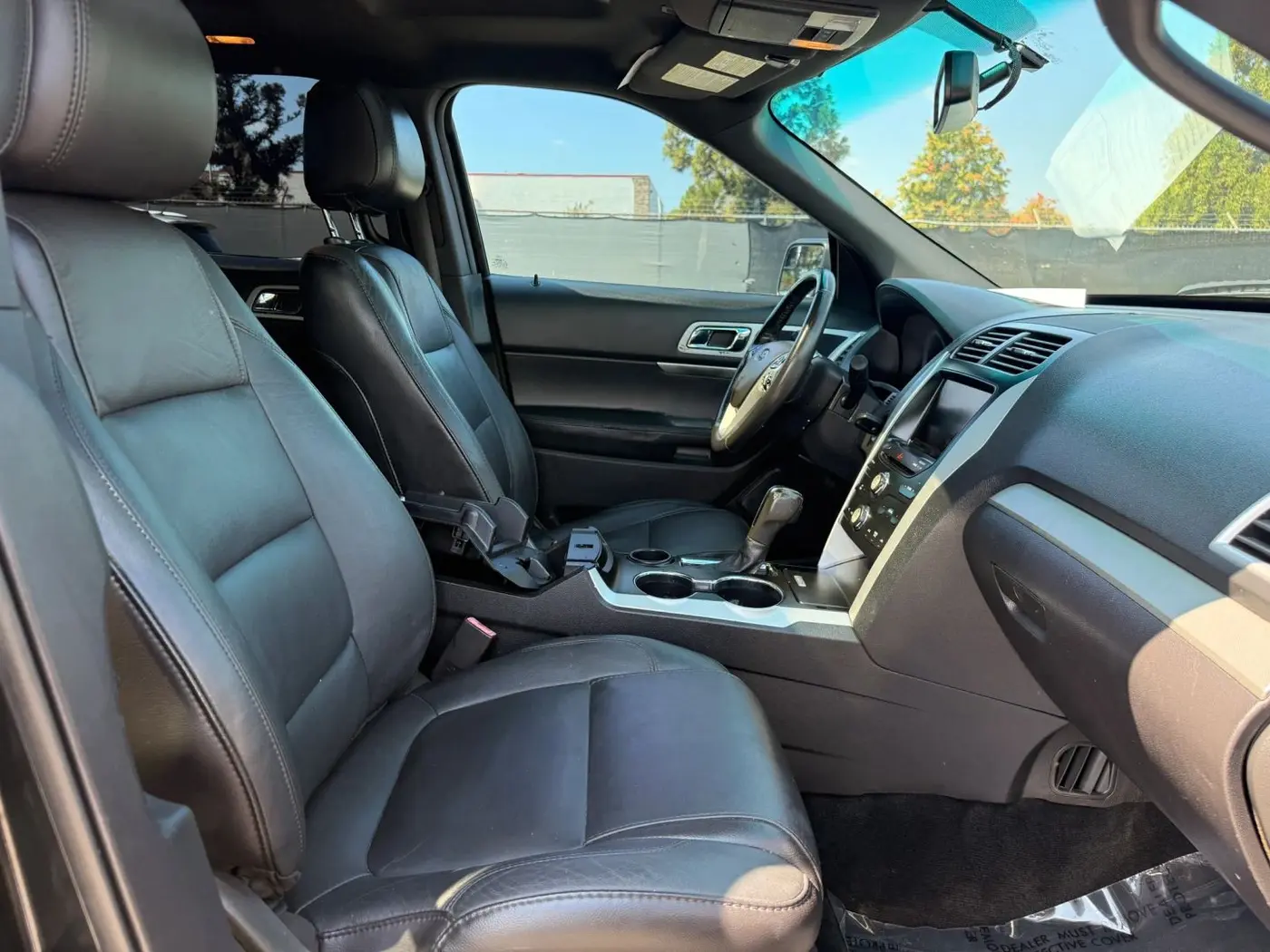 2015 Ford Explorer - $9,950