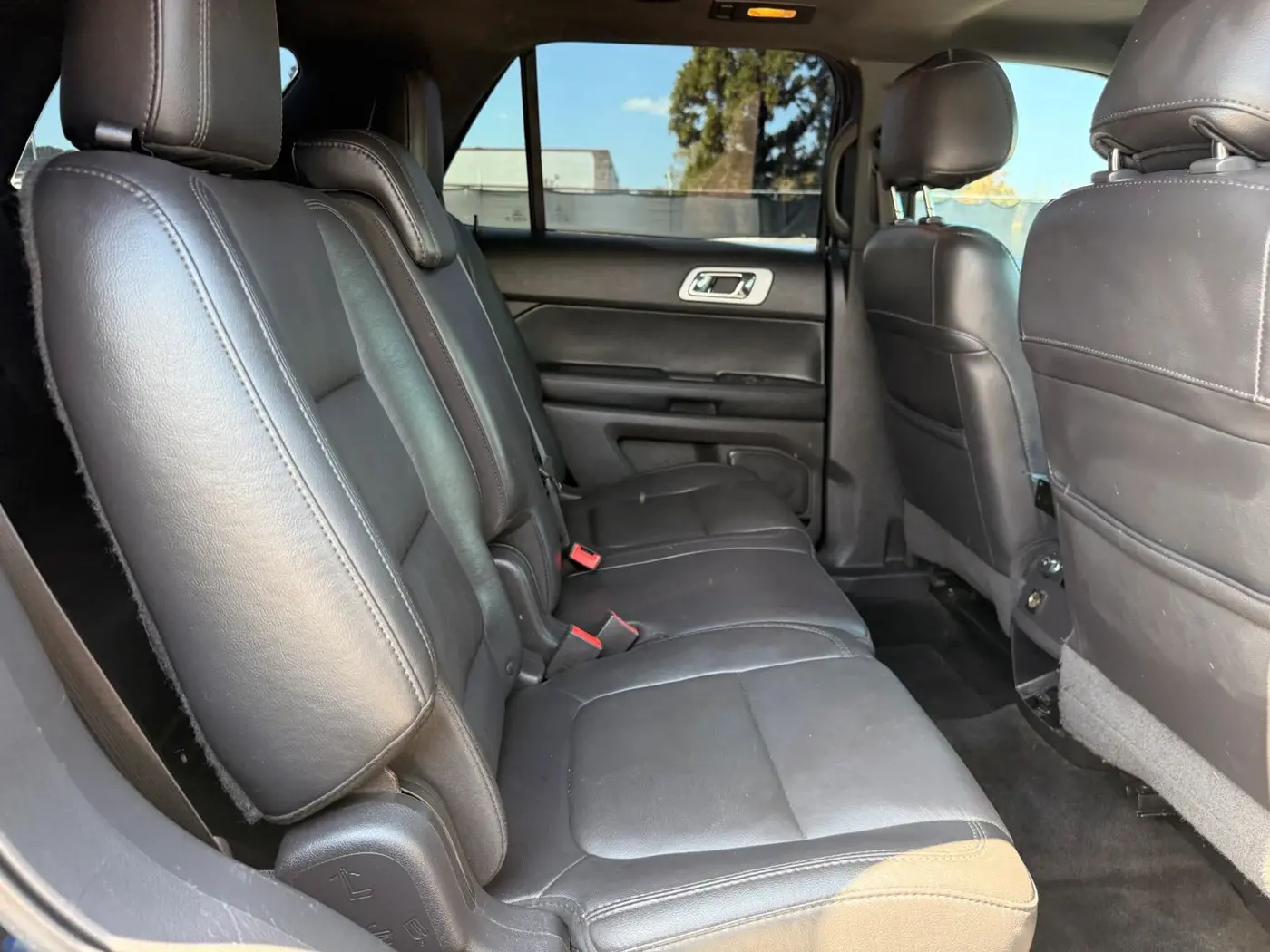 2015 Ford Explorer - $9,950