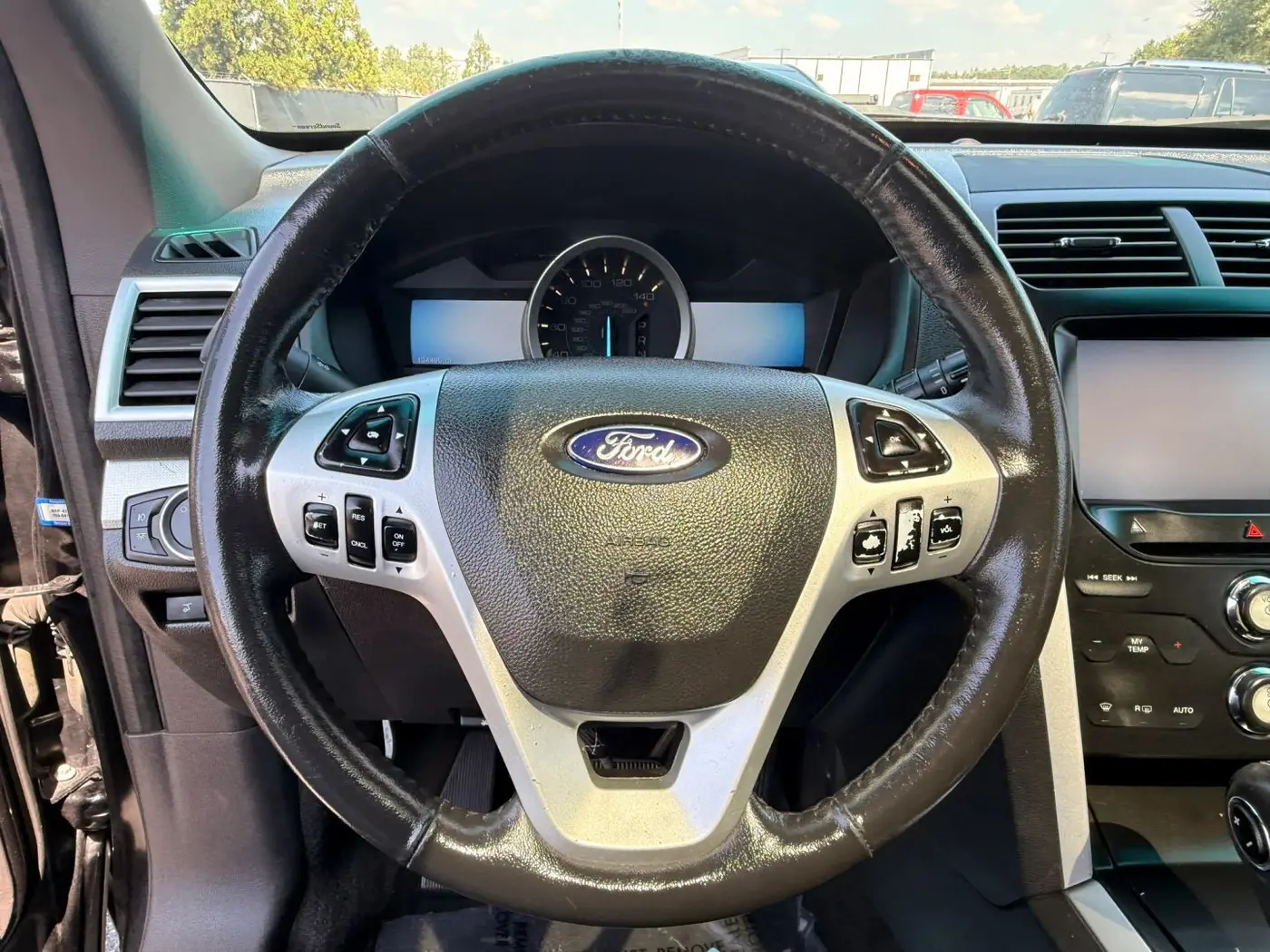 2015 Ford Explorer - $9,950