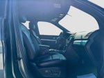 2016 Explorer Thumbnail 32