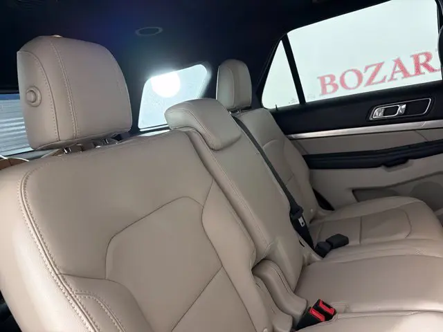 2018 Ford Explorer - $18,500