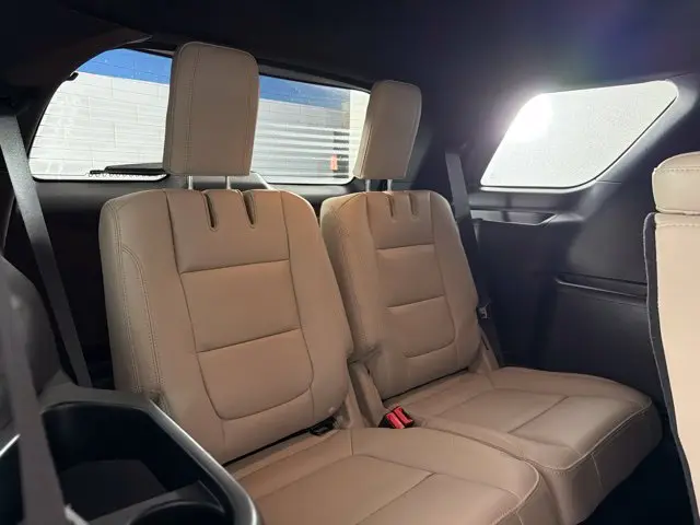 2018 Ford Explorer - $18,500