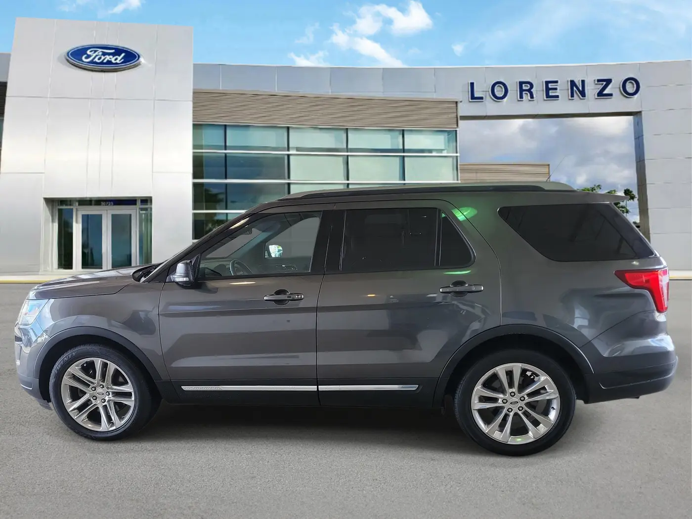 2019 Ford Explorer - $16,990