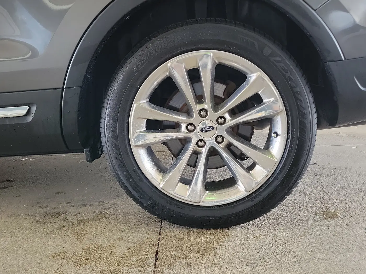 2019 Ford Explorer - $16,990