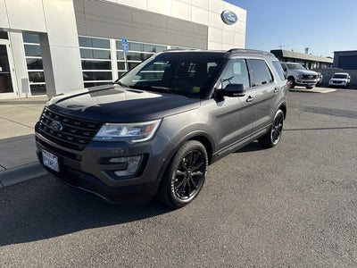 2017 Ford Explorer XLT 4DR SUV